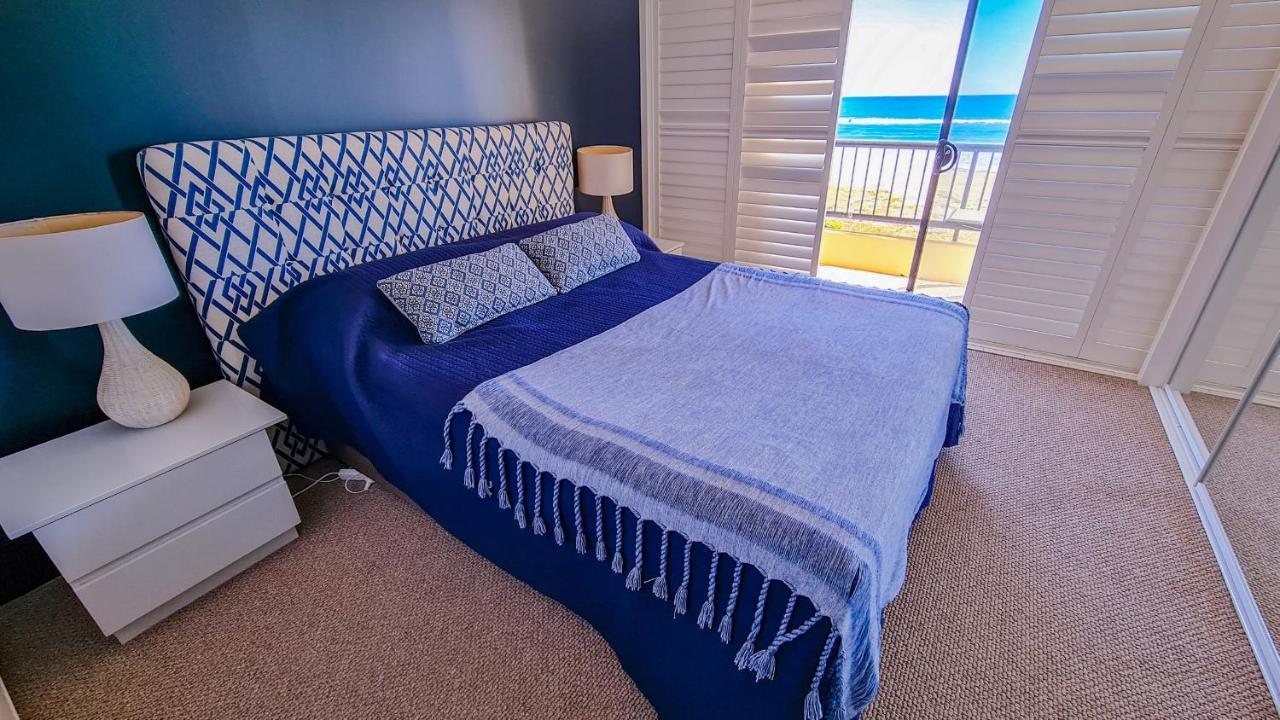 Pelican Sands Beach Resort Голд-Кост Экстерьер фото